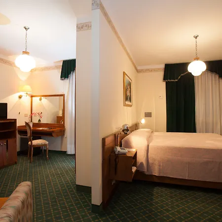호텔 Terme Abano Verdi 4*